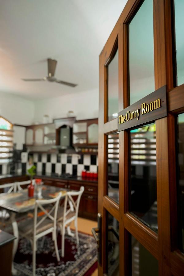 Parudeesa - Heavenly- Luxurious Palace Look-Near Cbd - Kerala - India With Breakfast Kāladi Zewnętrze zdjęcie