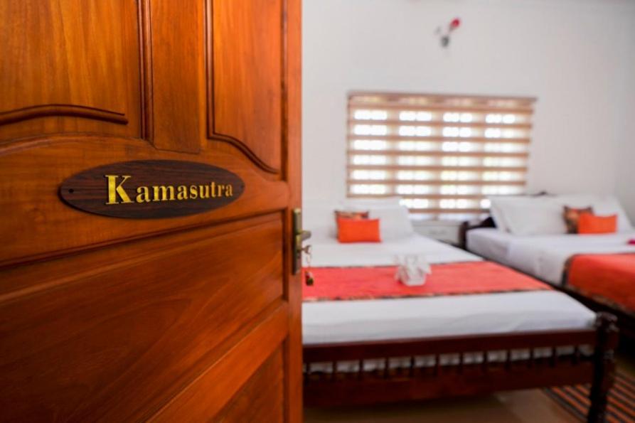 Parudeesa - Heavenly- Luxurious Palace Look-Near Cbd - Kerala - India With Breakfast Kāladi Zewnętrze zdjęcie